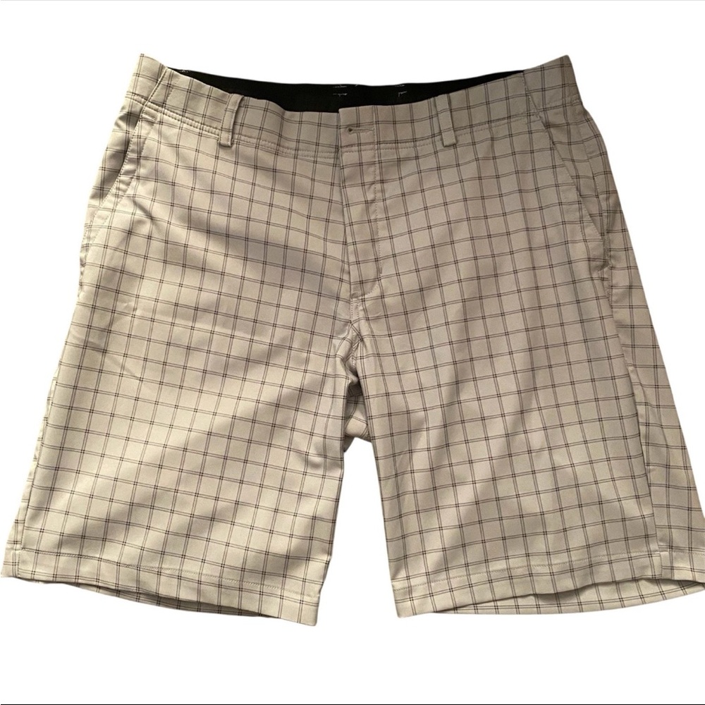 Nike Men's Checkered Golf Flat Front Shorts - Cream and Gray Size 36